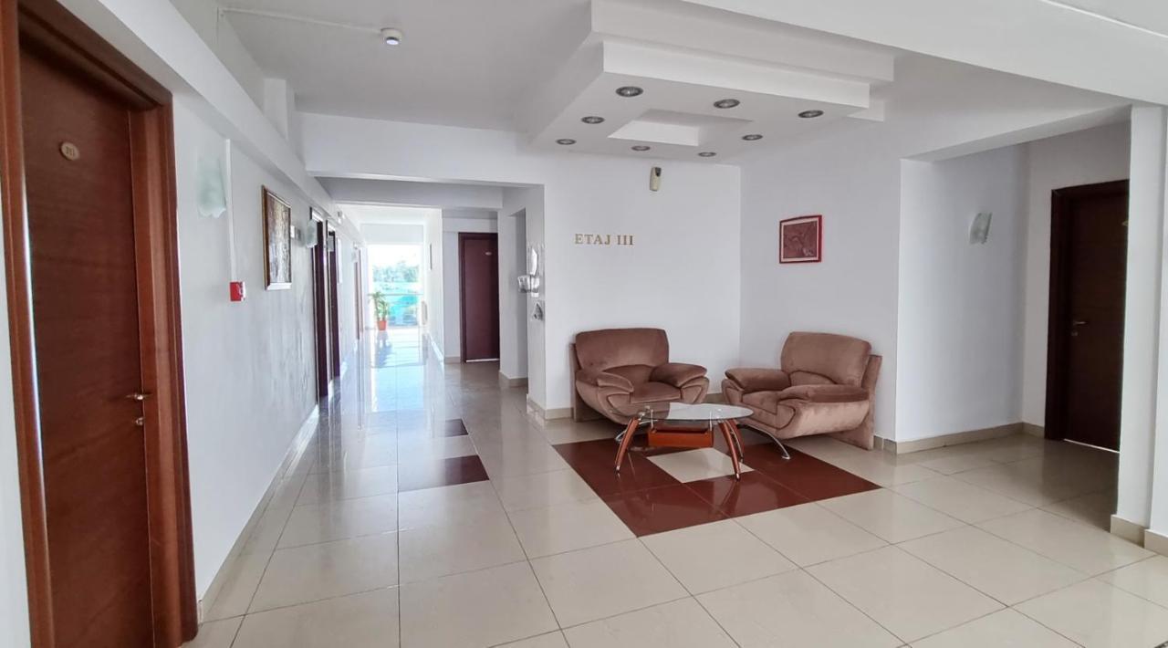 Hotel Florida مامايا المظهر الخارجي الصورة