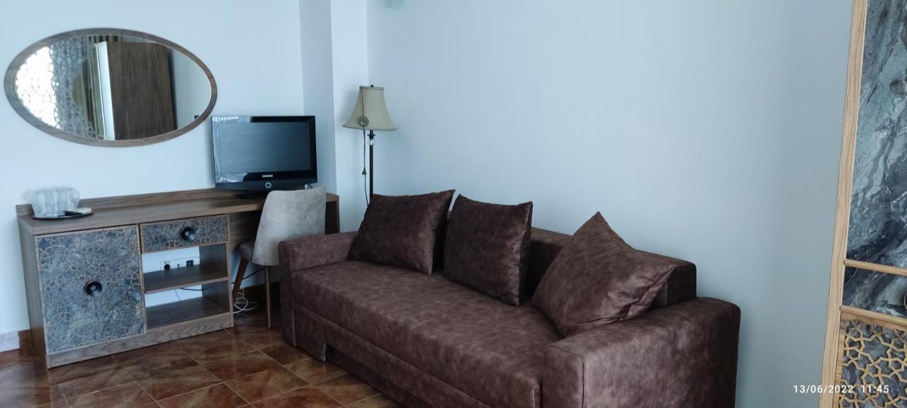 Hotel Florida مامايا المظهر الخارجي الصورة