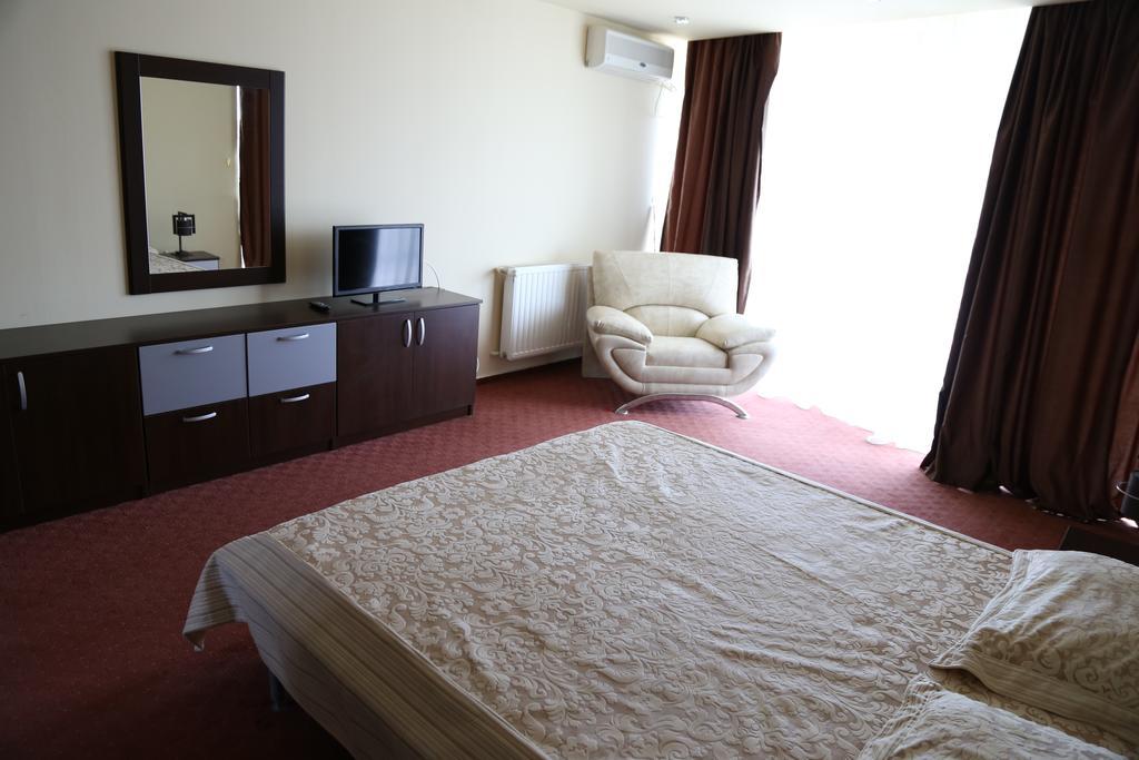 Hotel Florida مامايا المظهر الخارجي الصورة
