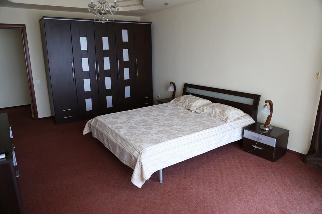 Hotel Florida مامايا المظهر الخارجي الصورة