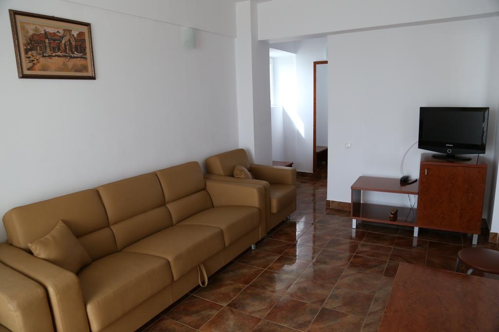 Hotel Florida مامايا المظهر الخارجي الصورة