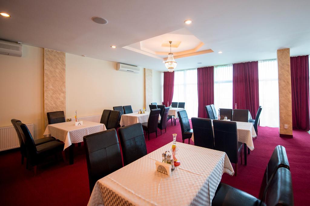 Hotel Florida مامايا المظهر الخارجي الصورة