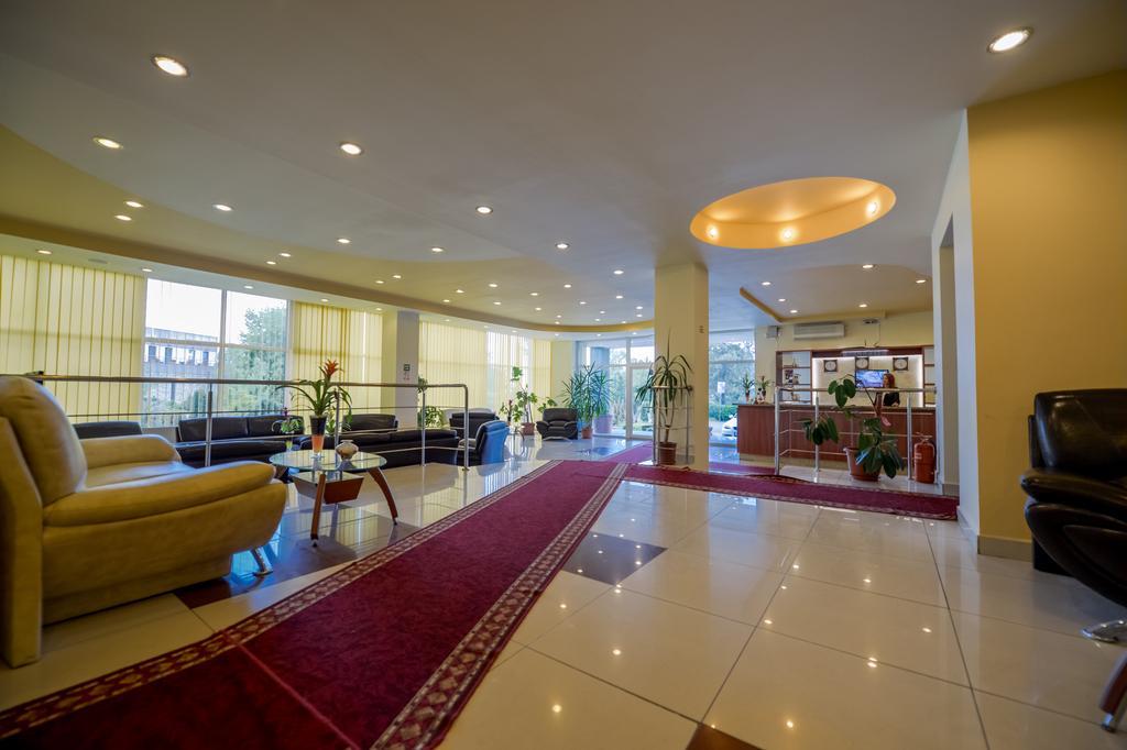 Hotel Florida مامايا المظهر الخارجي الصورة