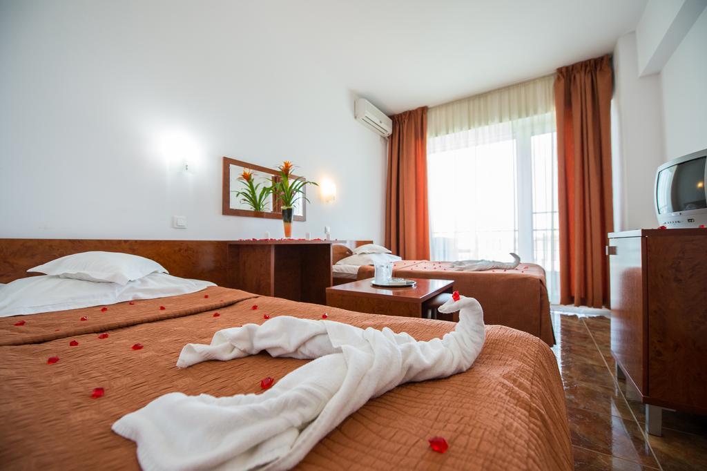 Hotel Florida مامايا المظهر الخارجي الصورة