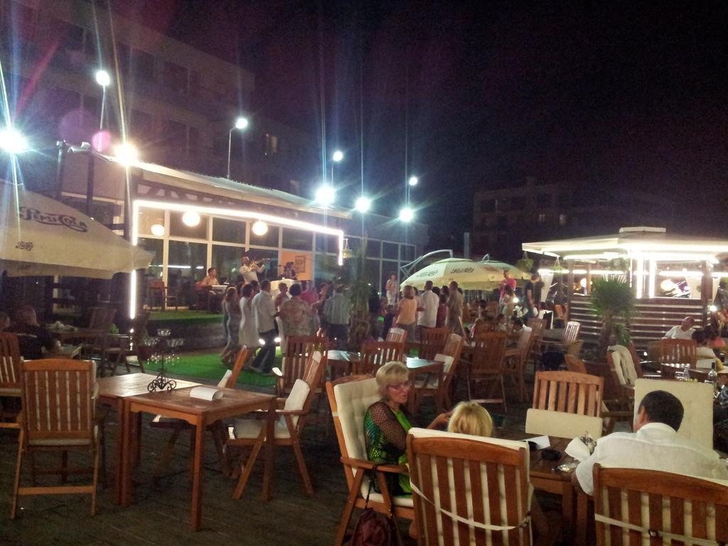 Hotel Florida مامايا المظهر الخارجي الصورة